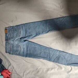 American Eagle Outfitters Light Blue Skinny Jeans